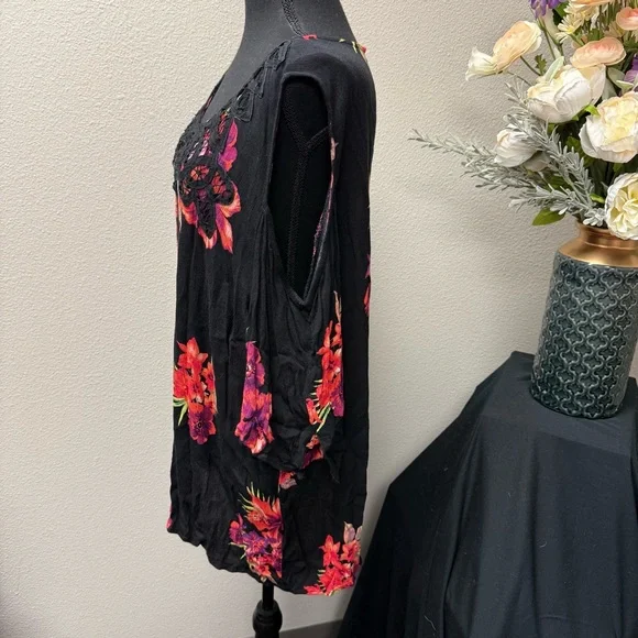 Cato 26/28W Black Floral Cold Shoulder Lace Detail Top Plus Size Boho Chic - Picture 2 of 9